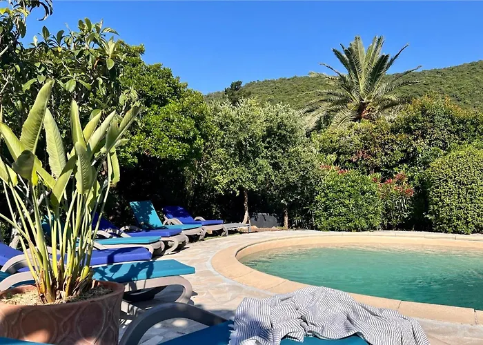 Alexandra La Croix-Valmer