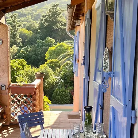 Alexandra Villa *