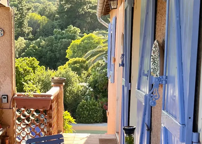 Alexandra Villa *